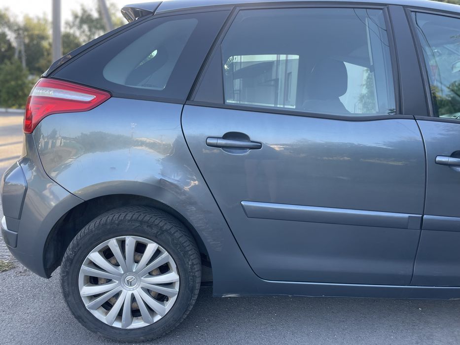 Citroen C4 2010гв 1.6d