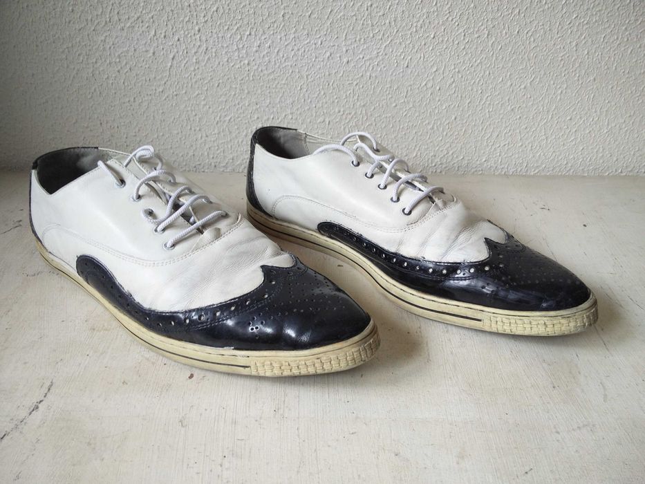 Sapatos tipo anos 20 da Rebbel::N44