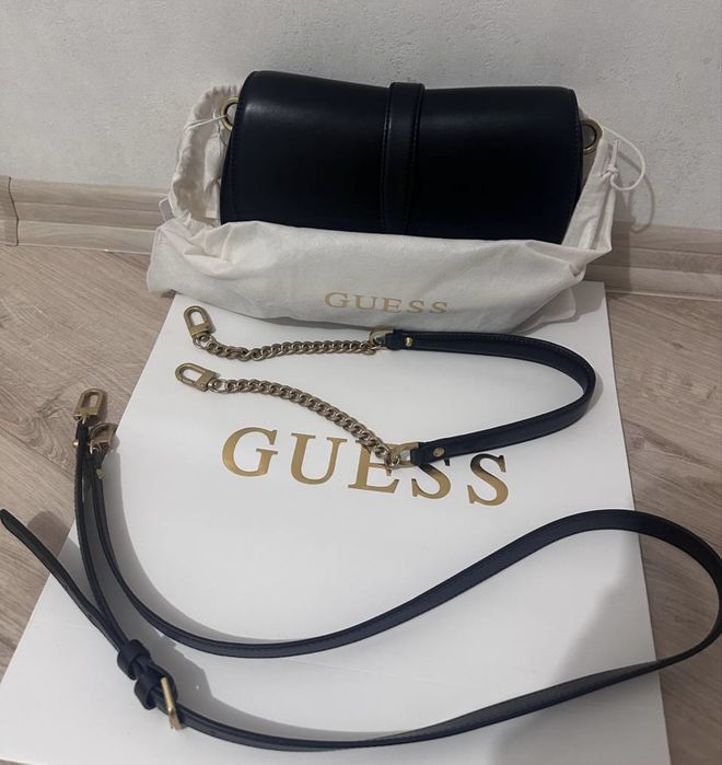 Сумка  GUESS оригинал
