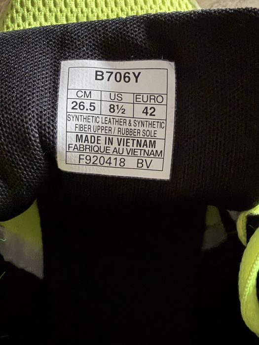 Buty halowe męskie buty Asics Gel-Rocket 8 rozm 42 (26.5 cm) stan bdb