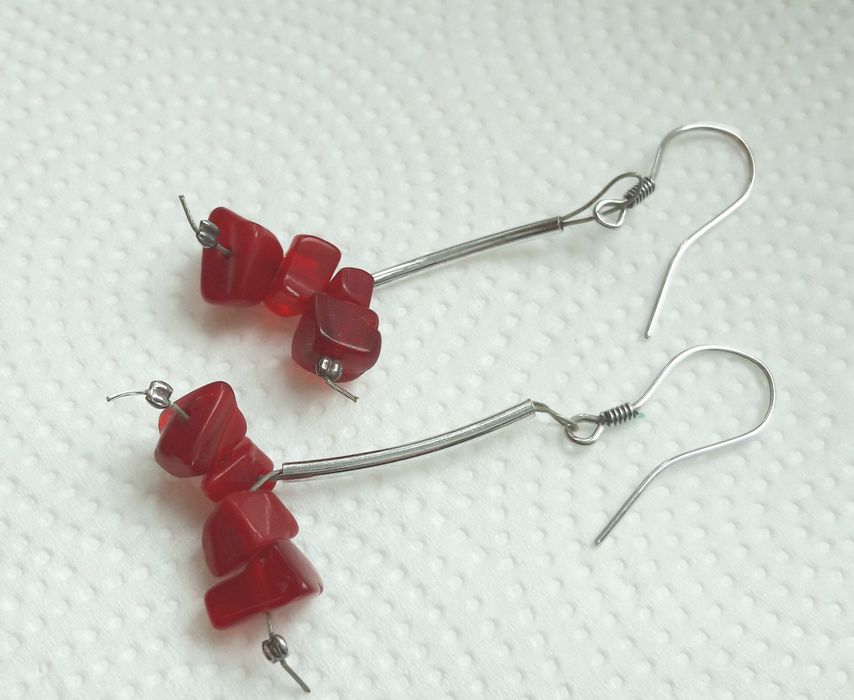 Srebrne kolczyki z koralem grona