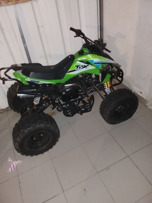 Moto 4 125 cilindrada
