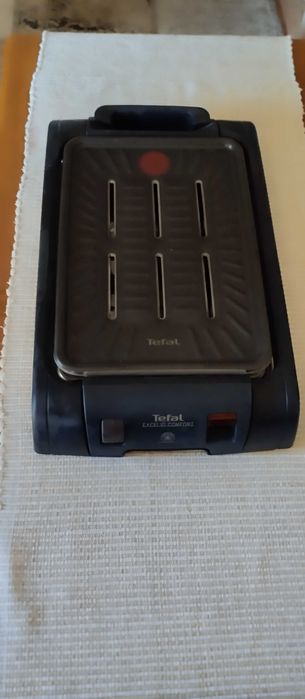 Grelhador elétrico marca Tefal