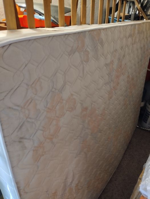 Quatro colchões 200*90 e 190*140