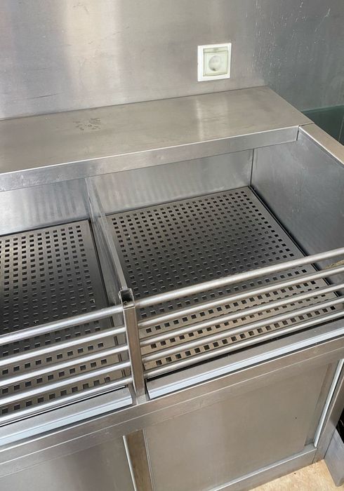 LIQUIDAÇÃO TOTAL - Mobiliário e equipamentos de Pão-Quente e Pastelari