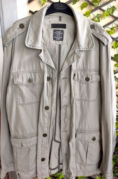 blusão casaco parka novo por estrear xxl n 52-56
Pvp 39 eur
Preço da v