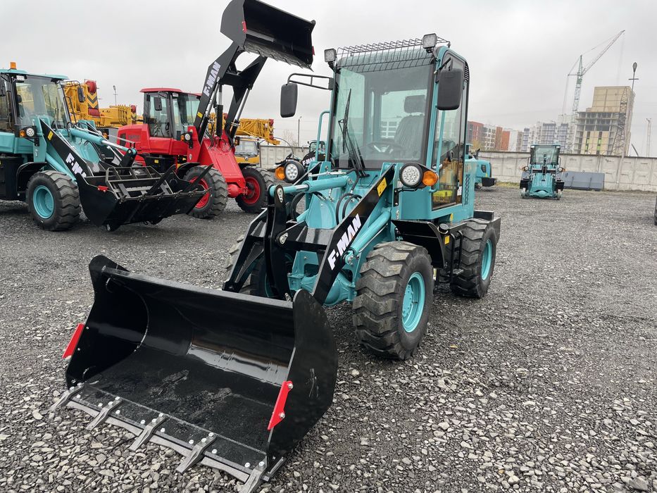 Фронтальний навантажувач новий F-Man