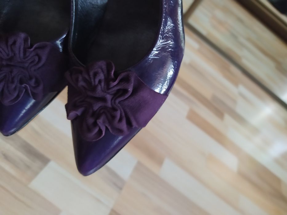 Czółenka szpilki buty Laura Messi śliwkowe rozmiar 37