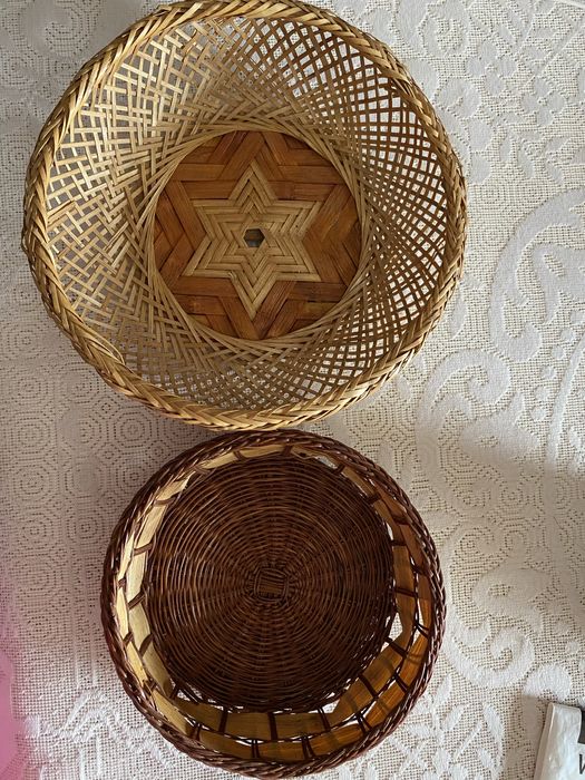 2 cestos pequenos