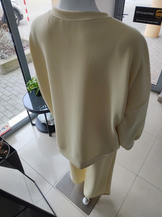 Masełkowy dres oversize z naszywką - bananowy One size