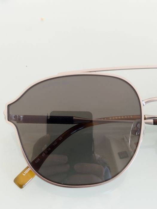 Lindo óculos de sol Lacoste modelo Novak Djokovic