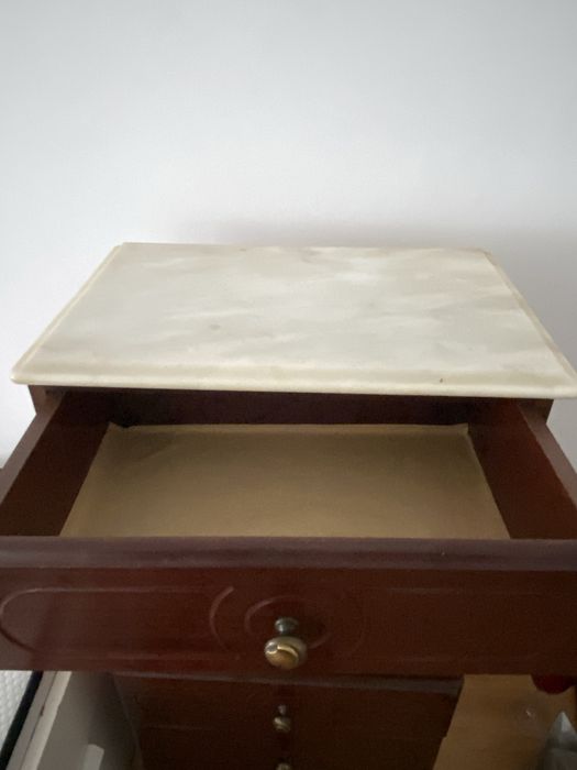 Movel de madeira antiga