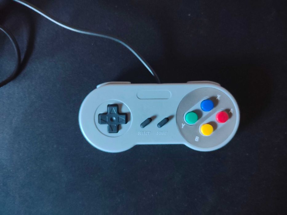 2 Comandos Estilo Retro (USB)