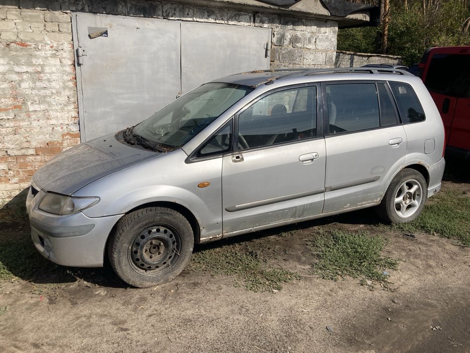 Двери и ляда Mazda premacy 2 2001 2.0 бенз