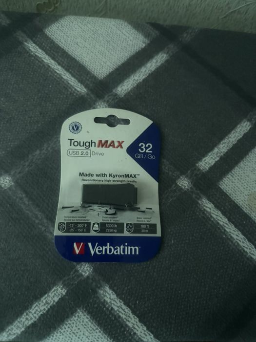 Флешка Verbatim ToughMAX 32 GB новая оригинал
