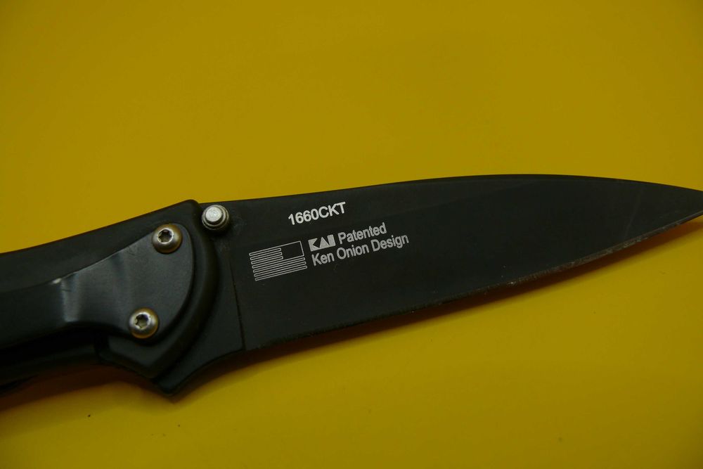 Kershaw com lâmina preta