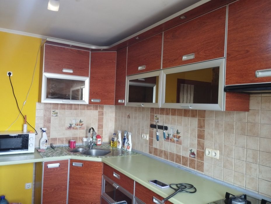 Квартира 2 кімнати, газ. Одеса. Котовського