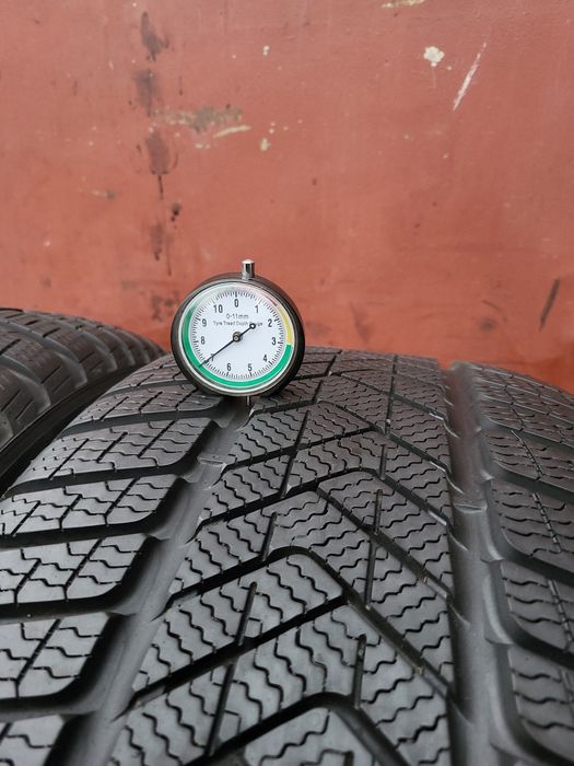 275/40/18+245/45/18 R18 Pirelli Sottozero 3 4шт ціна за 1шт шини 7мм