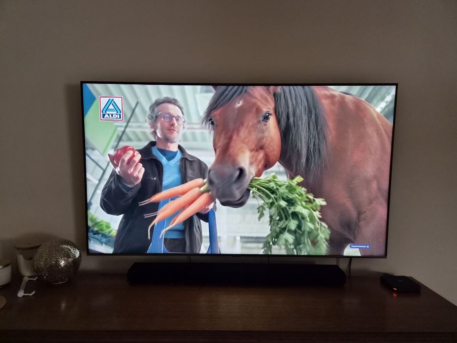 Samsung 65" QE65Q65