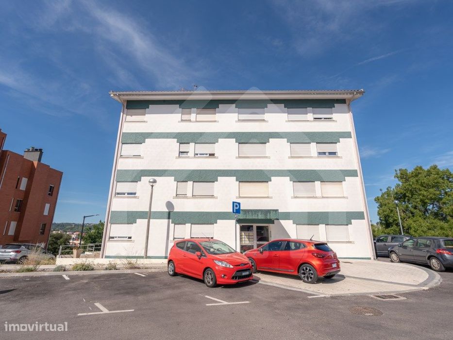 Apartamento T3 | Arrendamento | Praça Alberto Sá de Oliveira