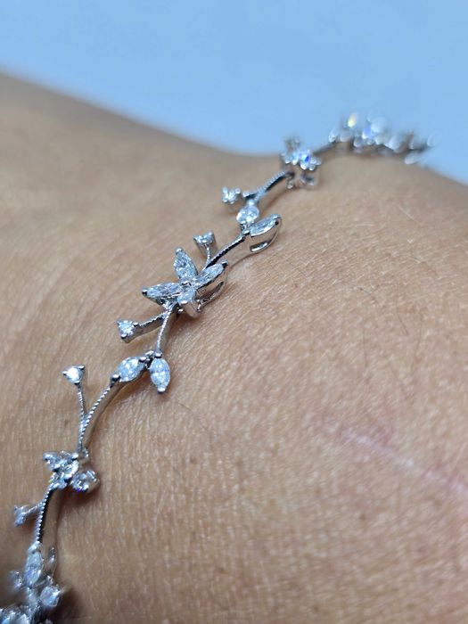 Браслет з діамантами. Браслет с бриллиантами