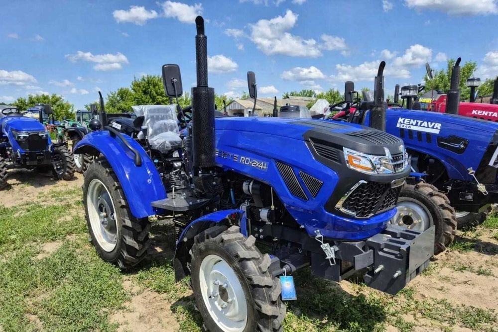 Мінітрактор Forte RD-244 H трактор на широкій гумі