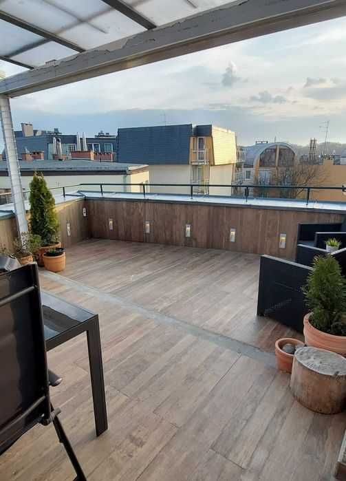 Apartament Kołobrzeg, przy Latarni, 50m od morza, duży taras, Molo