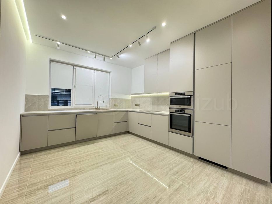 Продаж таунхаусу з ремонтом/135 м2/New Villadge