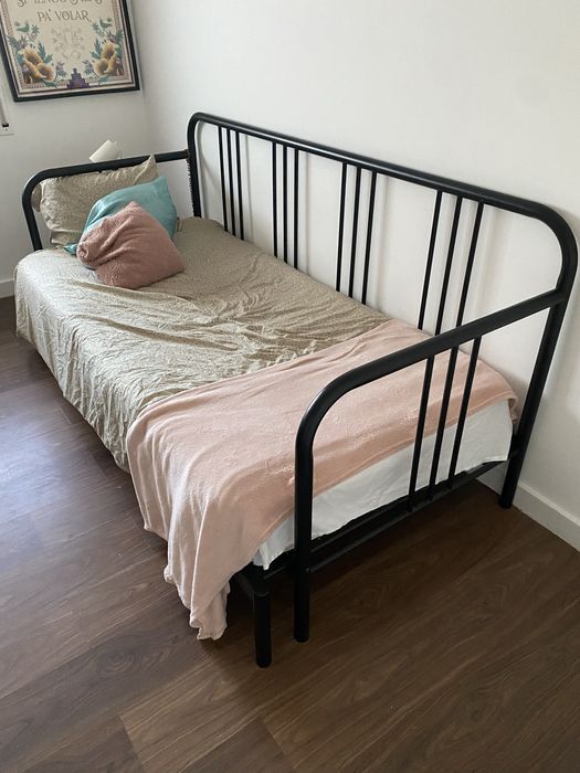 cama individual/dupla (IKEA FYRESDAL)