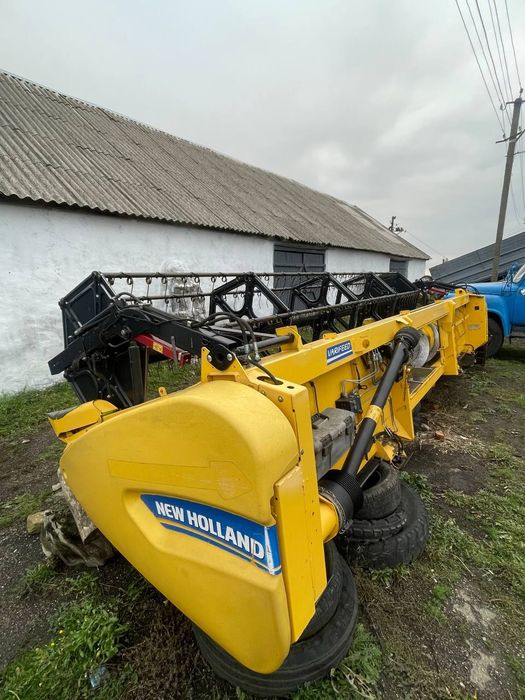 Комбайн NEW HOLLAND TC 5.90