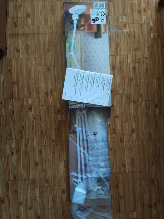 Candeeiro de secretária articulado e em muito bom estado