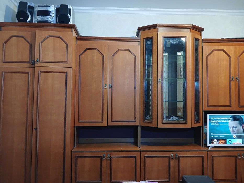 Стенка бу в хорошем состоянии