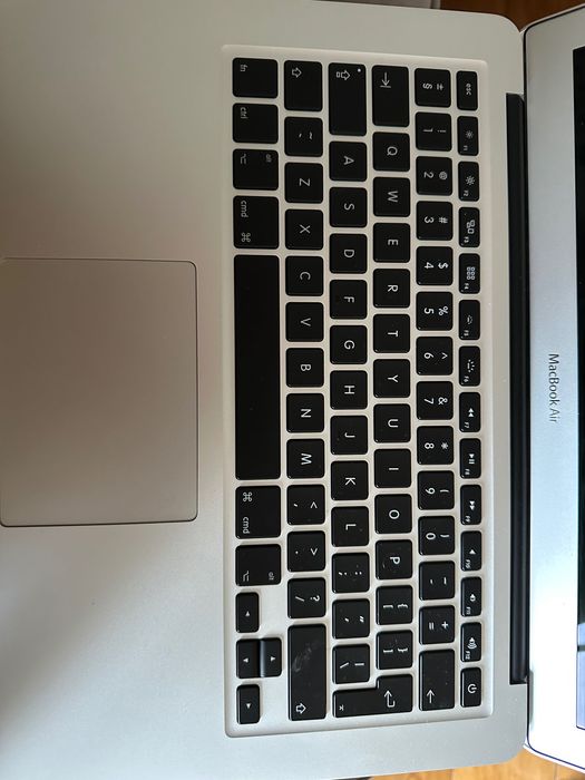 Apple MacBook Air (13-inch,2017)