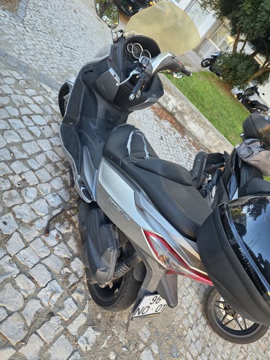 Scooter Sym gts 125i