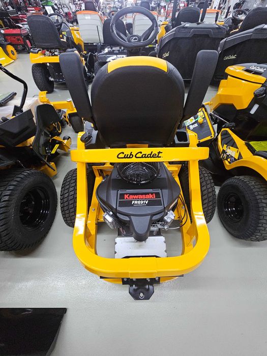 traktor kosiarka zero skręt zero turn cub cadet xz6 s117 kawasaki