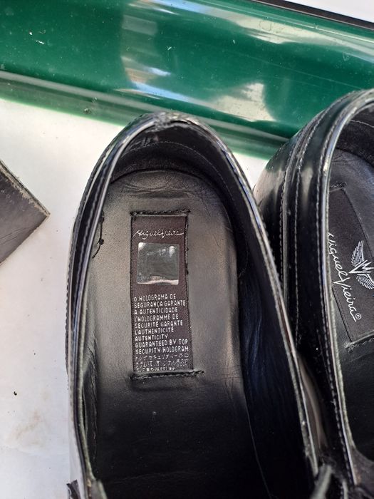 Sapatos de verniz preto 40 Miguel Vieira