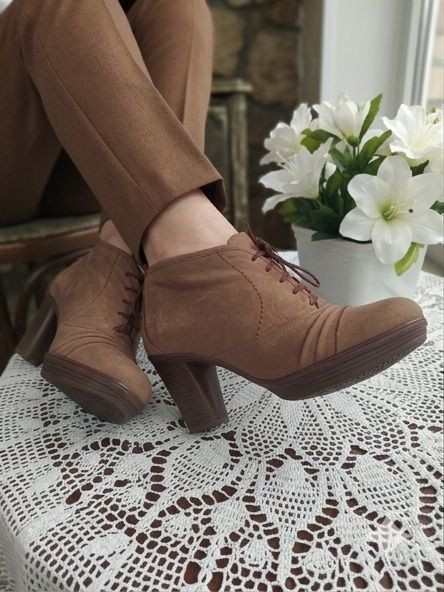 Botas / Botins castanho claro, trendy style - Dysfunctional - Tamanho 38