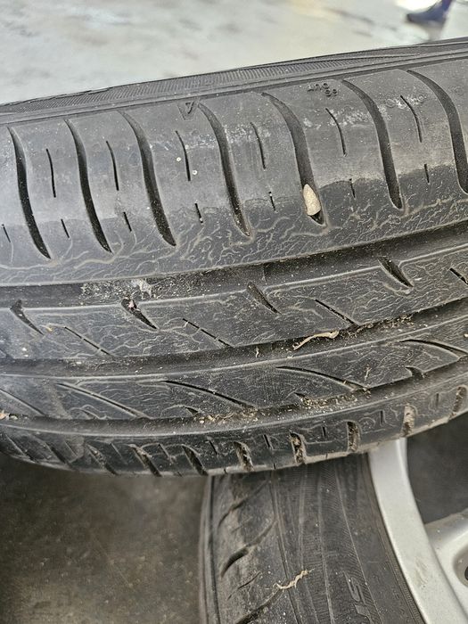 Smart fortwo 450 jantes com pneus em bom estado