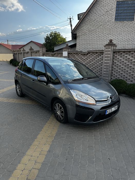 Citroen c4 Picasso 2008рік 1.6hdi сів та поїхав авто в Україні