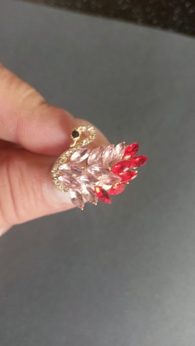 Broszka łabądź cyrkonie