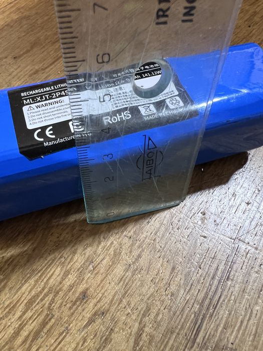 Bateria Lítio Recarregável Li-ion 14.4V 9.8Ah 141.12Wh (Modelo XJT-2P4S-9800)