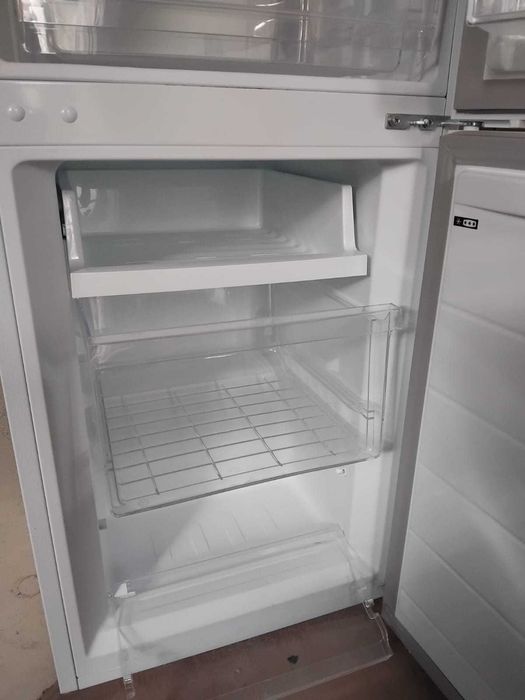 Frigorífico Eletronia como novo