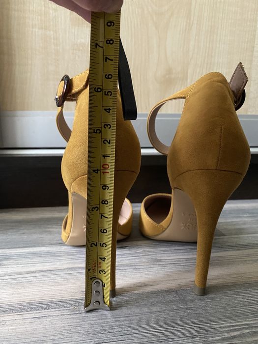 Туфлі/босоніжки лодочки New Look