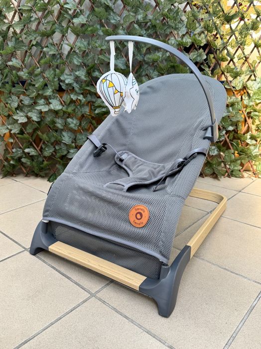 Leżaczek-bujaczek Lionela