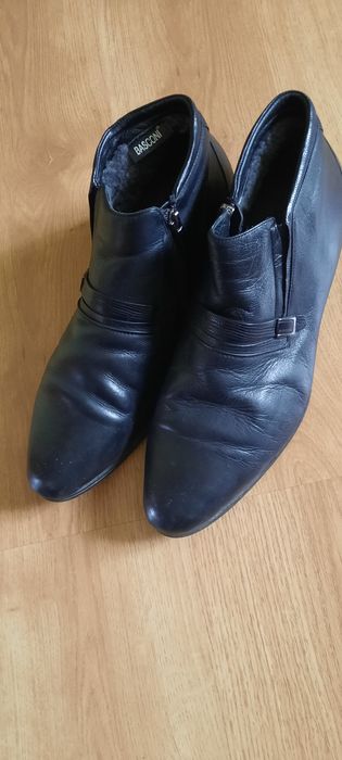 Продам  кожаные натуральные