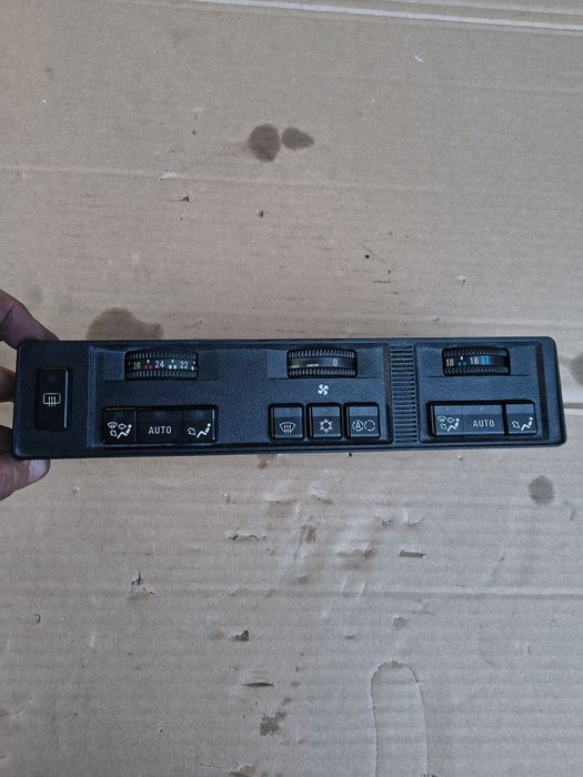 Panel klimatyzacji przyciski sterowania klimatyzacji BMW E34 E32 panel sterowania klimatyzacji klimatronik 9140010016 BMW 8390171 BMW 5 E34 7 E32