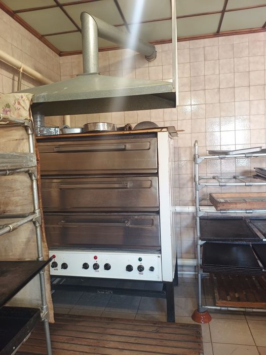 Здається приміщення на базарі (вул. Володимирська)