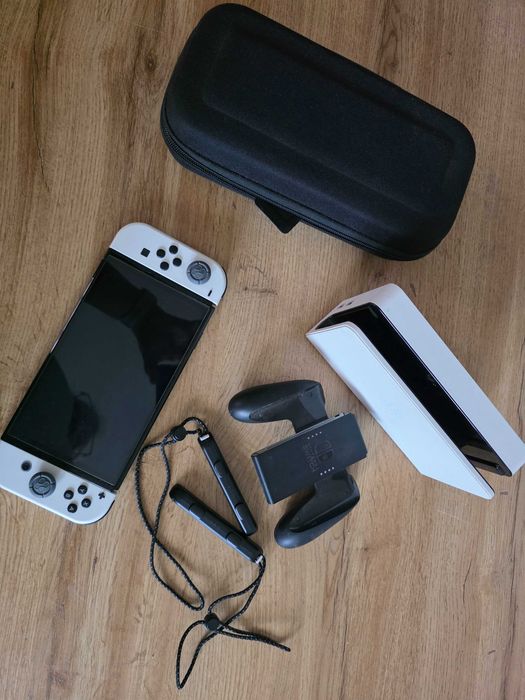 Nintendo switch oled com o sem jogos