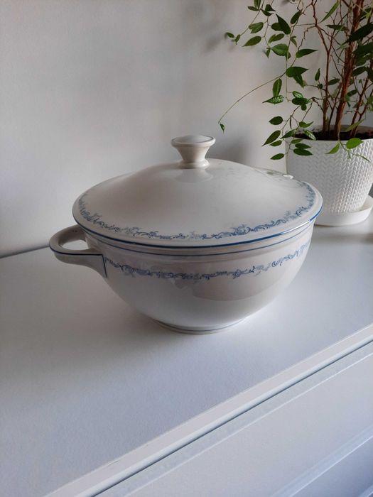 Stara porcelana duża waza z pokrywką