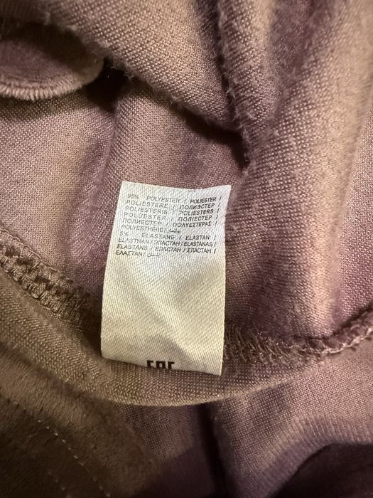 Krótki, brązowy szlafrok